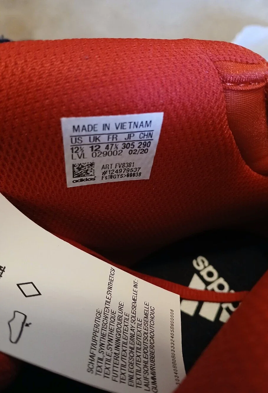 Pro Model 2G 'Solar Red'Comes with box 12.5